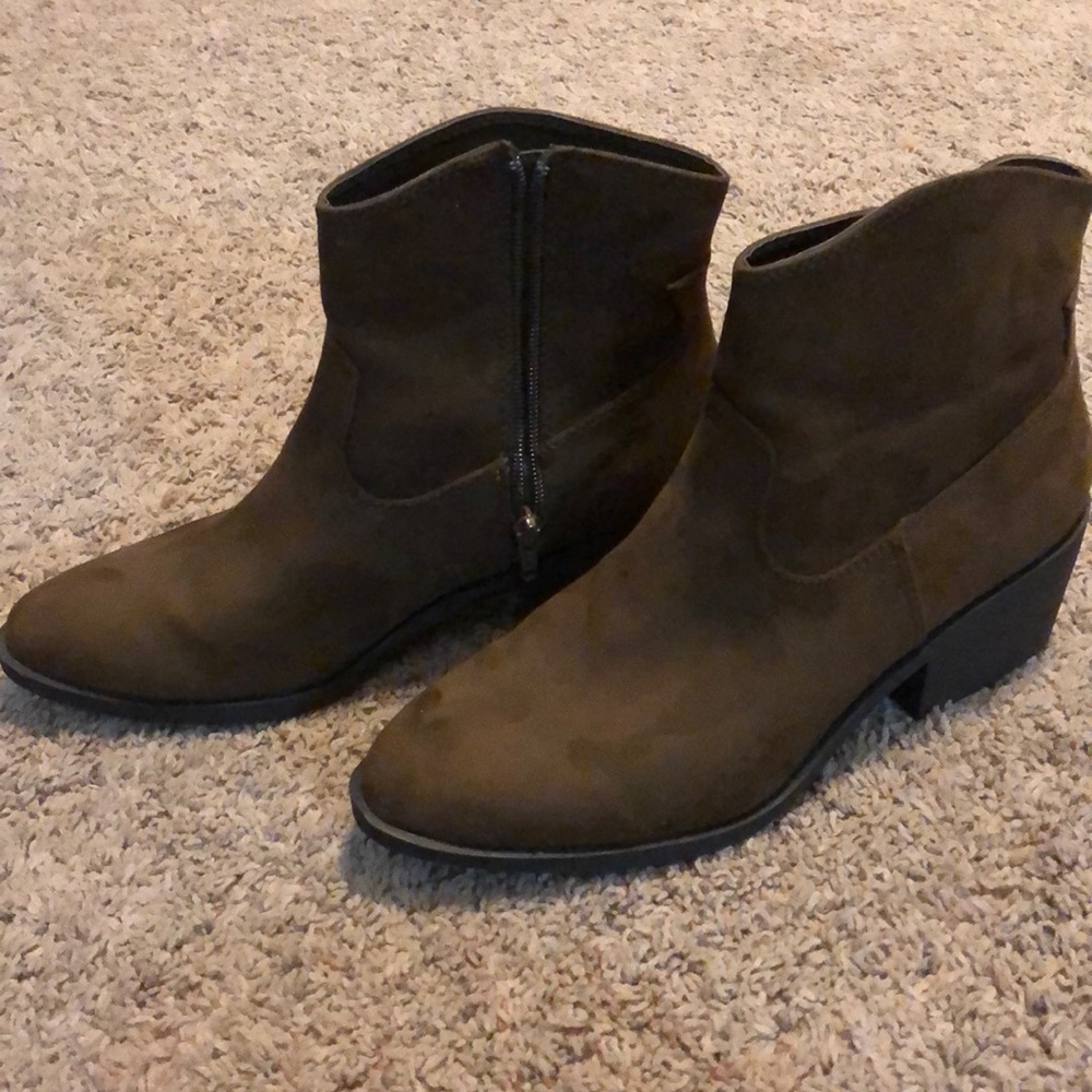 Ankle booties, Forever 21 brand, size 9